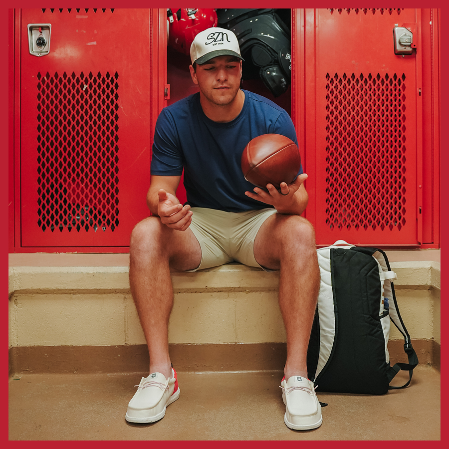 Alternative view of Wally Funk Georgia Bulldogs - Varsity Red/Chalk